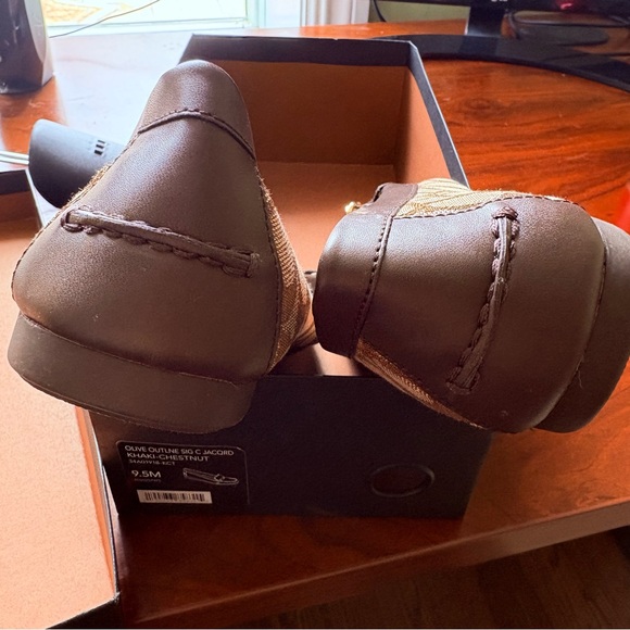 Coach Olive Signature Series C Jacquard Khaki-Chestnut Slip-On Loafer Sz 9.5M/40 - Picture 5 of 7